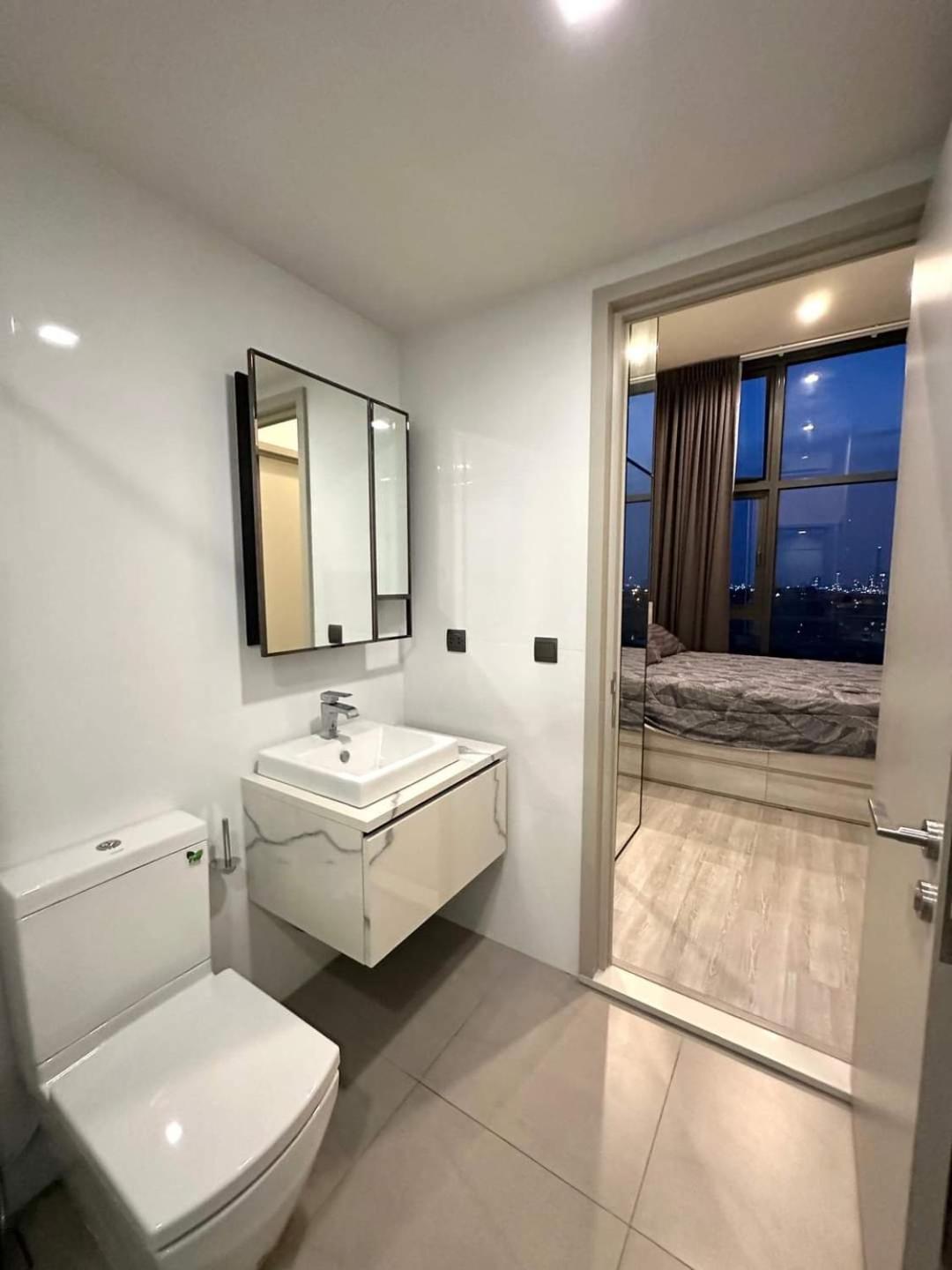 Apartment Luxury 1 Bedroom,ramkamheang